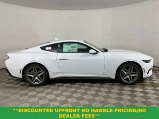 New 2025 Ford Mustang Coupe video 2