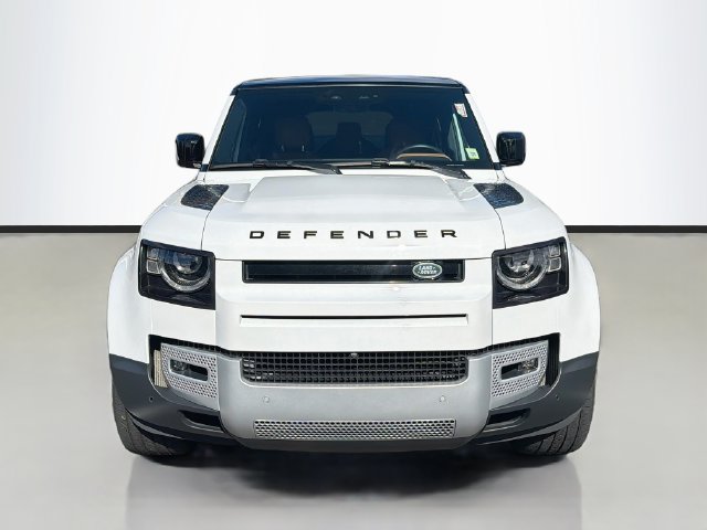Used 2023 Land Rover Defender 110 SE AWD/4WD image 19