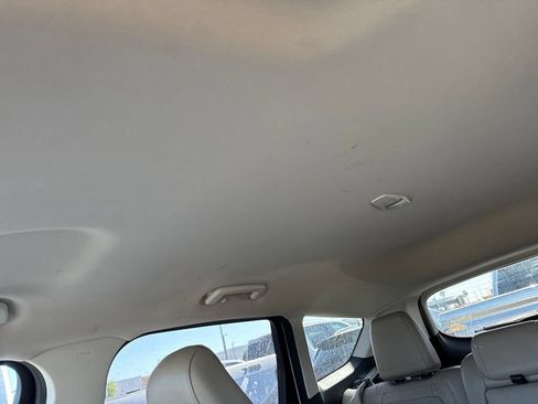 Used 2018 Ford Escape SEL AWD/4WD image 13