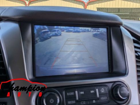 Used 2018 Chevrolet Tahoe LT w/ LT Signature Package image 28