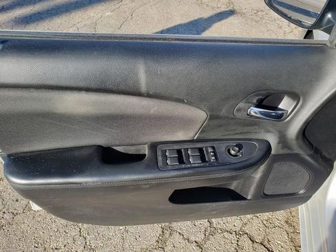 Used 2011 Chrysler 200 Touring w/ Cold Weather Group image 11