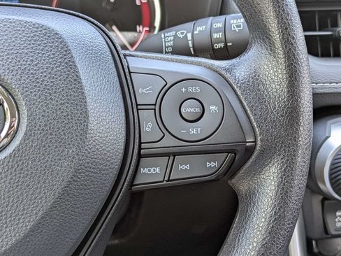 Used 2024 Toyota RAV4 XLE w/ Convenience Package FWD image 28