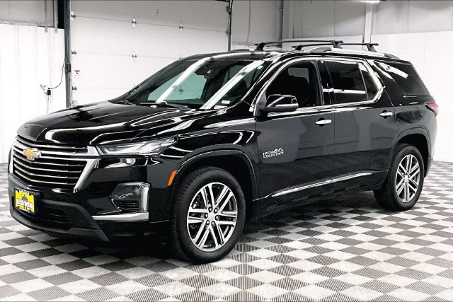 Used 2023 Chevrolet Traverse High Country FWD image 11