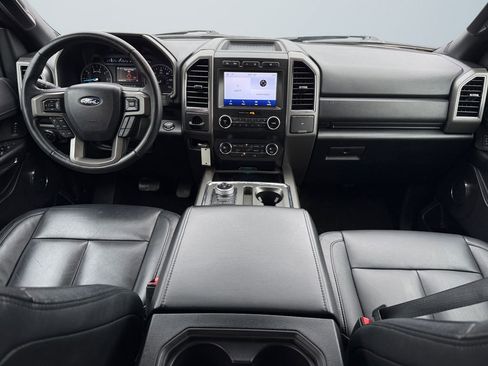 Used 2020 Ford Expedition XLT image 10