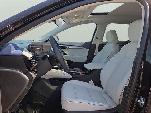 New 2025 Buick Envision Avenir image 10