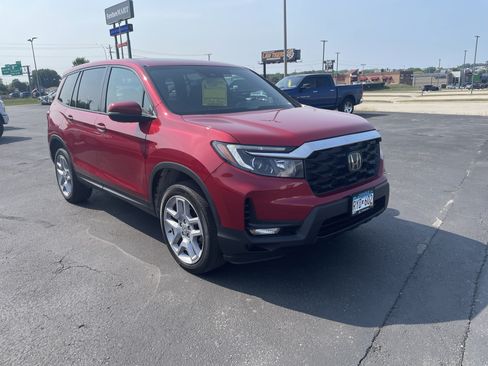 Used 2024 Honda Passport EX-L image 2