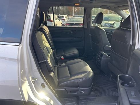 Used 2020 Honda Pilot Elite image 18