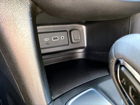 Certified 2023 Chevrolet Equinox LT image 24