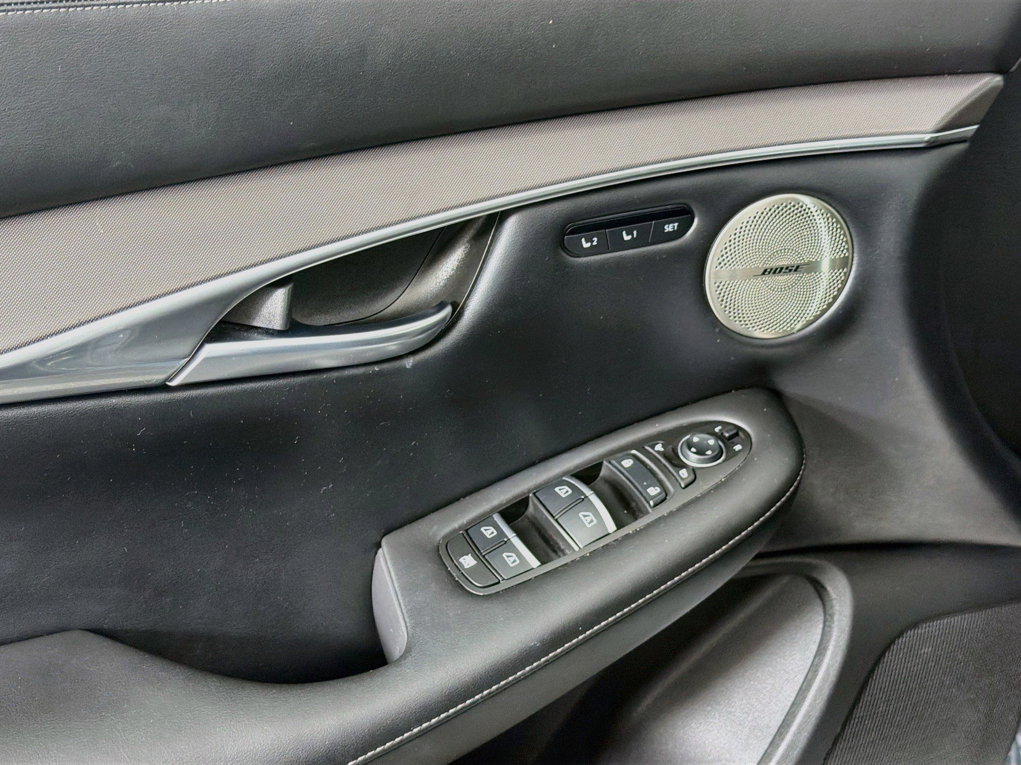 Used 2023 INFINITI QX50 Luxe FWD image 15