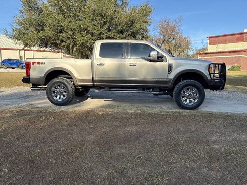 Used 2017 Ford F250 King Ranch image 8