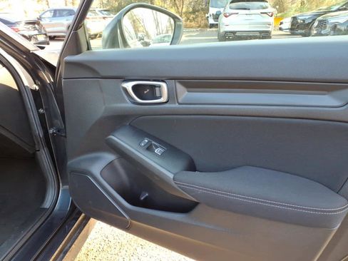 Used 2025 Honda Civic Sport image 15