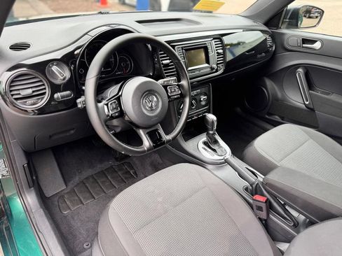 Used 2018 Volkswagen Beetle 2.0T S FWD image 13