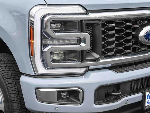 Used 2025 Ford F350 Platinum w/ Platinum Plus Package image 12