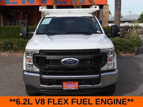 Used 2022 Ford F250 XL w/ Power Equipment Group RWD image 3