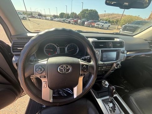 Used 2015 Toyota 4Runner Limited AWD/4WD image 10