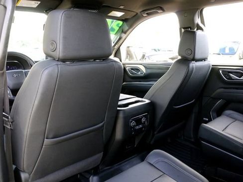 Used 2024 Chevrolet Tahoe Z71 w/ Luxury Package AWD/4WD image 24