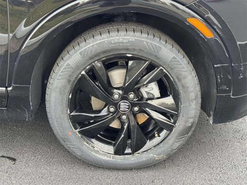 Used 2024 Buick Encore GX Sport Touring w/ Comfort Package image 26