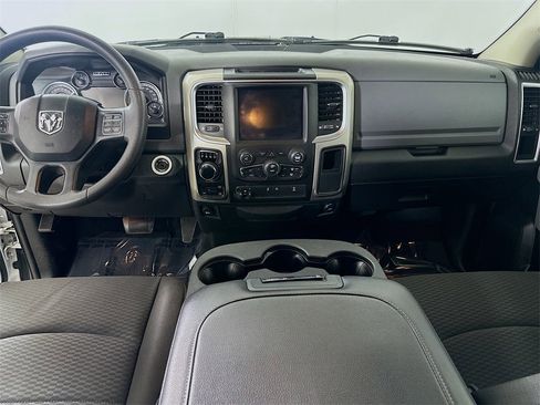 Used 2019 RAM 1500 Classic Warlock image 15