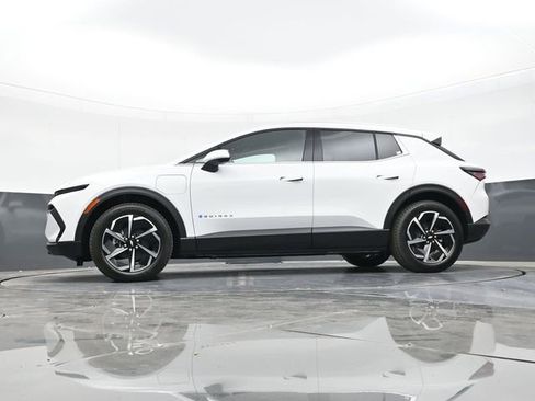 New 2026 Chevrolet Equinox EV LT FWD image 54