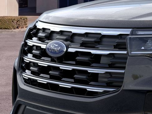 New 2026 Ford Explorer Active w/ Active Comfort Package AWD/4WD image 17