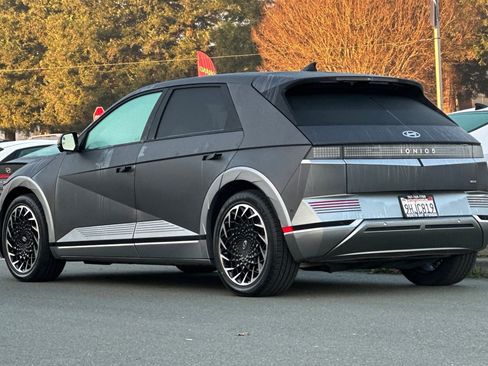 Used 2023 Hyundai Ioniq 5 Limited image 6