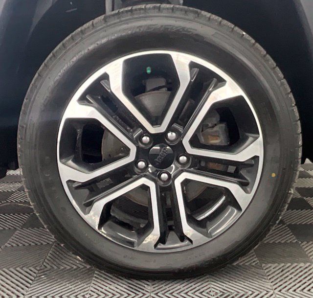 Used 2022 Jeep Compass Limited AWD/4WD image 30