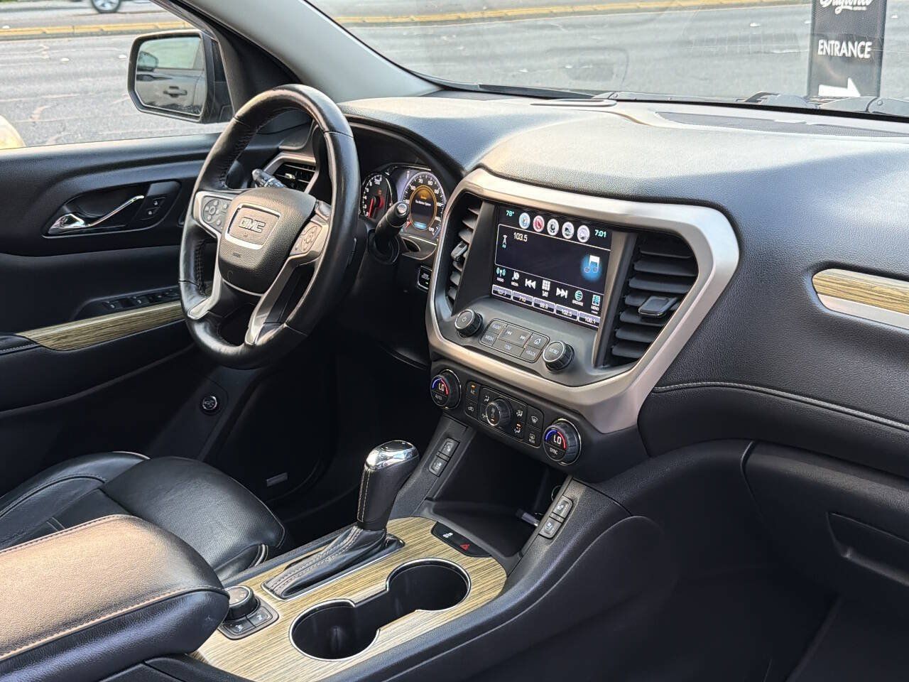 Used 2017 GMC Acadia Denali AWD/4WD image 20