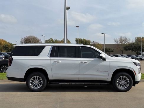 New 2026 Chevrolet Suburban LS image 3
