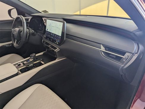 Used 2023 Lexus RX 350h Premium Plus image 16