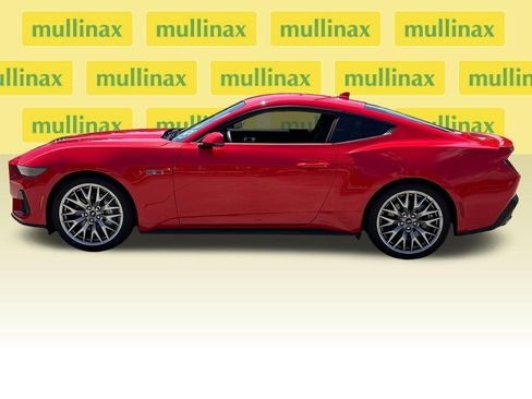 Used 2025 Ford Mustang GT Premium RWD image 19