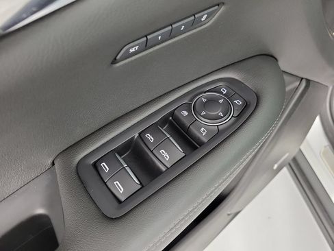 Used 2020 Cadillac XT6 Premium Luxury FWD image 22