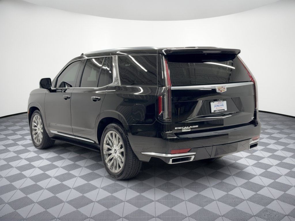 Used 2021 Cadillac Escalade Premium Luxury w/ Driver Assist Tech Package AWD/4WD image 3