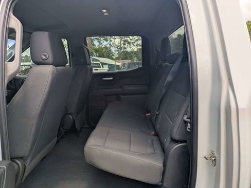 Used 2019 Chevrolet Silverado 1500 Custom Trail Boss w/ Custom Convenience Package AWD/4WD image 14