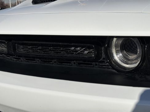 Used 2022 Dodge Challenger R/T w/ Plus Package image 11