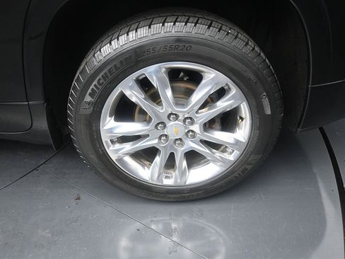 Used 2019 Chevrolet Traverse High Country AWD/4WD image 19