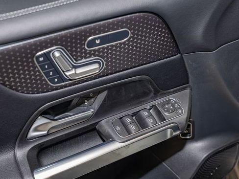 Used 2026 Mercedes-Benz GLB 250 4MATIC image 14