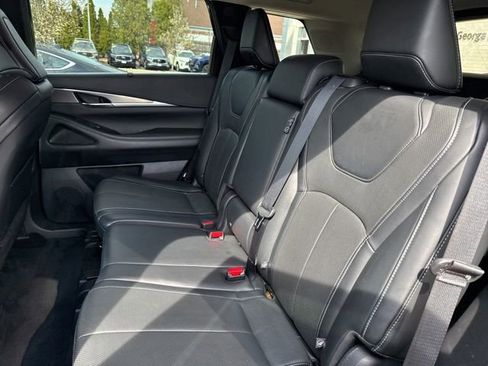 Certified 2023 INFINITI QX60 Luxe AWD/4WD image 11
