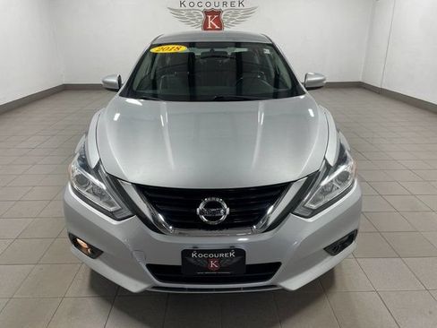 Used 2018 Nissan Altima 2.5 SL FWD image 2