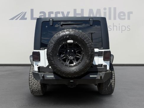 Used 2018 Jeep Wrangler Unlimited Sport S AWD/4WD image 4