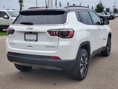 Used 2024 Jeep Compass Limited AWD/4WD image 4
