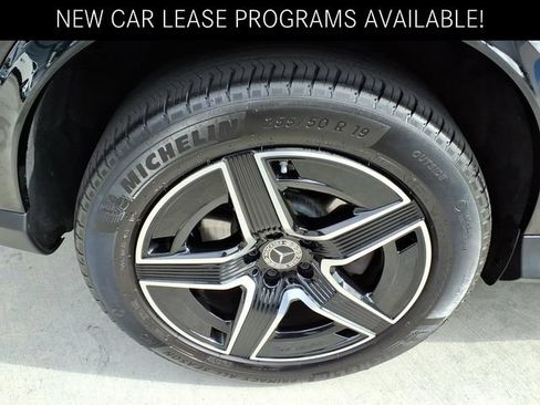 Used 2026 Mercedes-Benz GLC 300 image 24