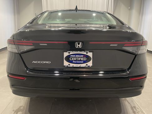 Used 2025 Honda Accord LX image 5