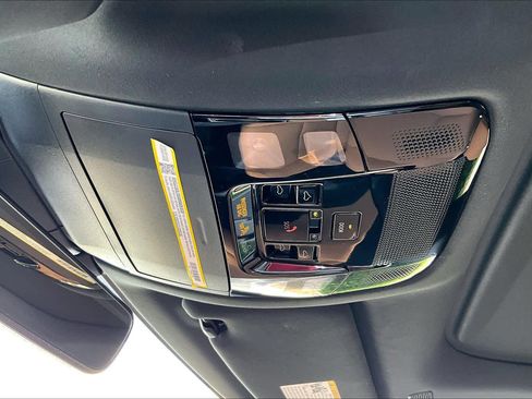 Used 2025 Lexus RX 350 Premium w/ Accessory Package (Z1) image 32