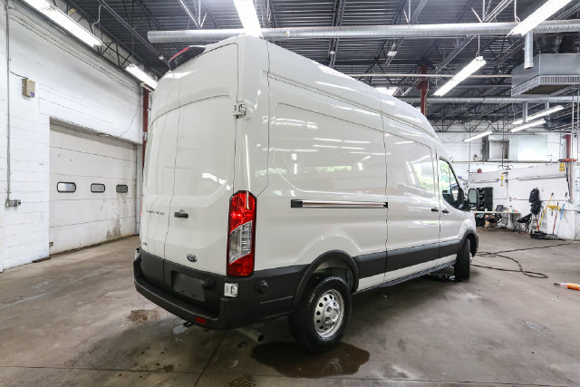 Used 2025 Ford Transit 250 148 High Roof AWD image 11