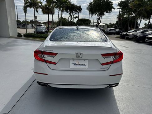 Used 2020 Honda Accord Sport image 2