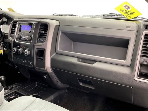 Used 2013 RAM 2500 Tradesman w/ Chrome Appearance Group image 15