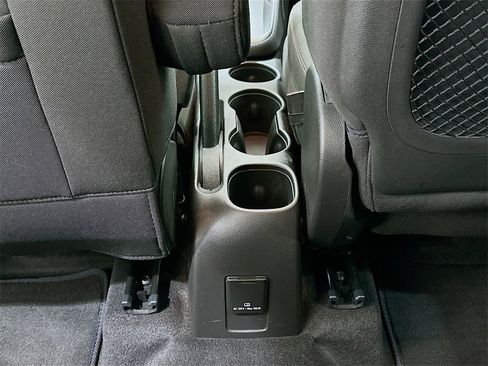 Used 2020 Chevrolet Trax LT image 24