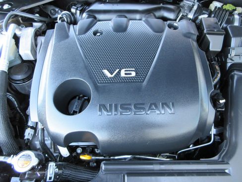 Used 2016 Nissan Maxima Platinum image 51