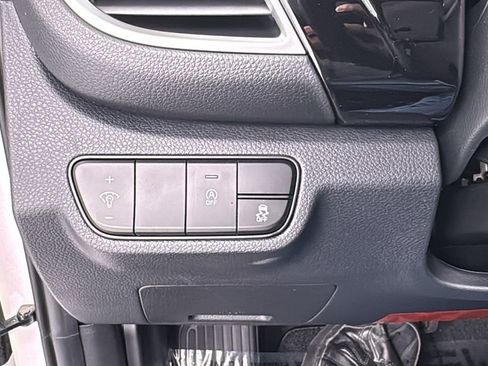 New 2026 Kia Seltos S image 32