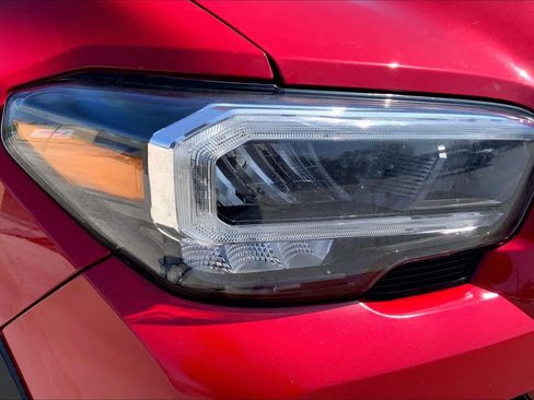 Used 2022 Toyota Tacoma TRD Off-Road image 27